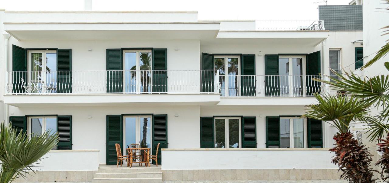 Casa Clementina Rooms Vista Mare Порто-Чезарео Экстерьер фото