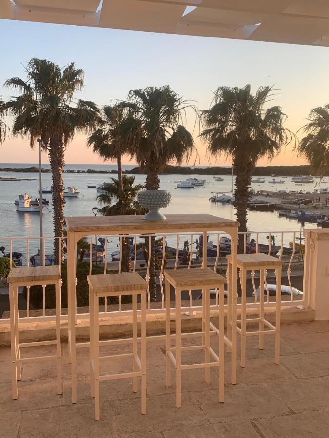 Casa Clementina Rooms Vista Mare Порто-Чезарео Экстерьер фото