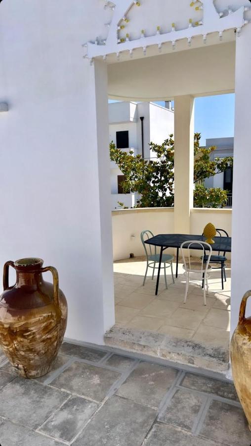 Casa Clementina Rooms Vista Mare Порто-Чезарео Экстерьер фото